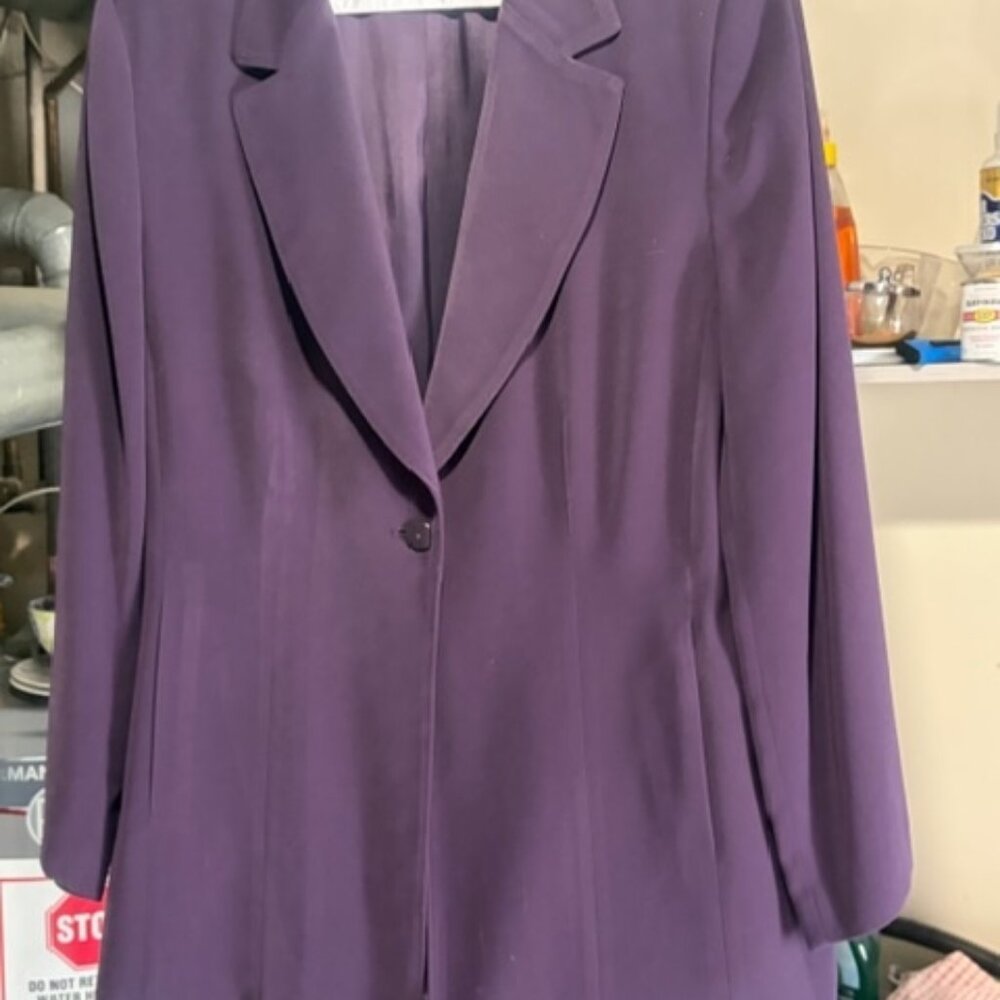 AMANDA SMITH WOMAN PLUM 3-PIECE SKIRTED SUIT 16W